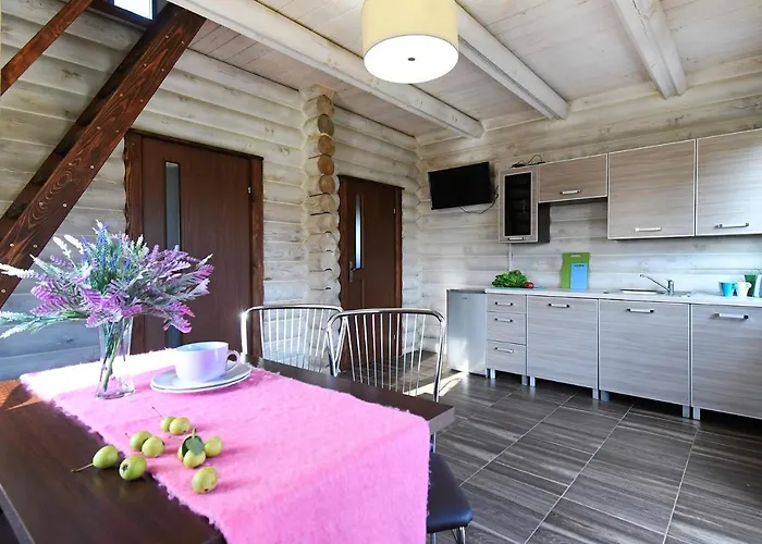 Klub Karino 2 山林小屋